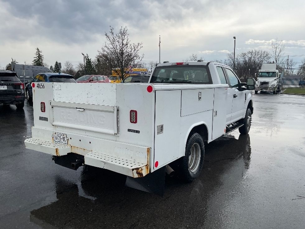 Utility Truck-Specialized Equipment-Ford-2020-F350-Rochester-NY-128,837\n\t\tmiles-$ 31,250 - Image 13