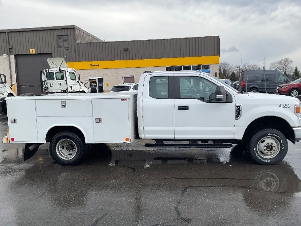 Utility Truck-Specialized Equipment-Ford-2020-F350-Rochester-NY-128,837\n\t\tmiles-$ 31,250 - Image 15