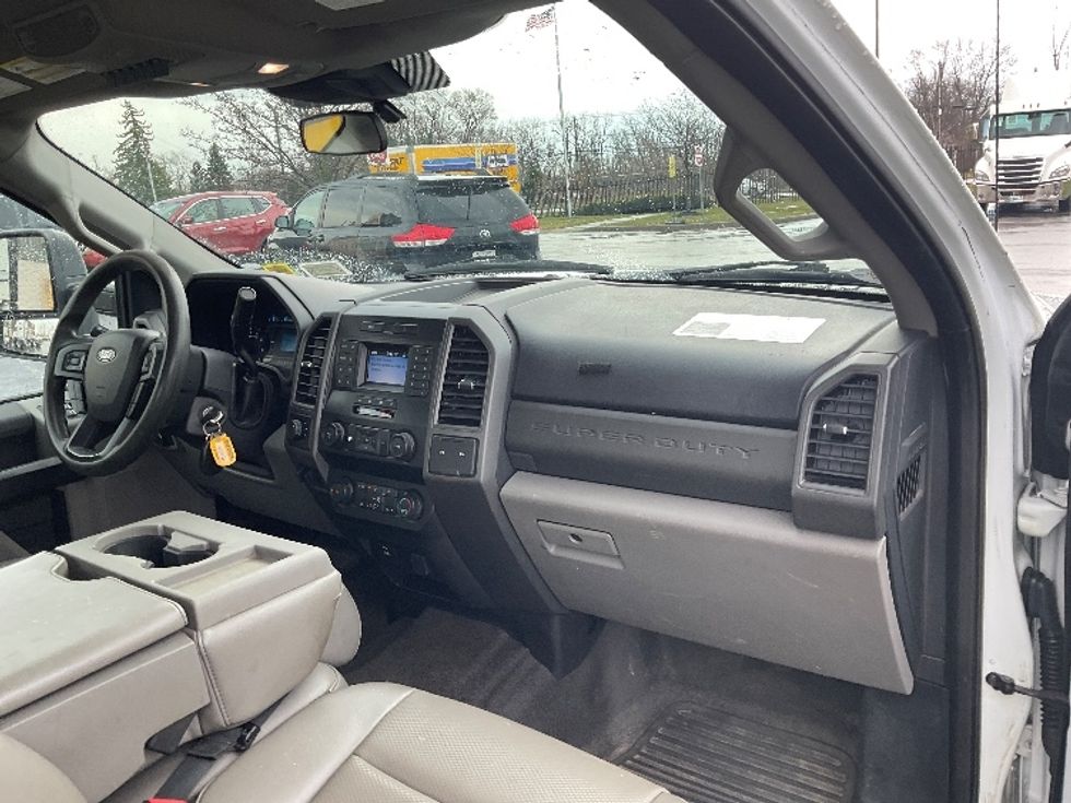 Utility Truck-Specialized Equipment-Ford-2020-F350-Rochester-NY-128,837\n\t\tmiles-$ 31,250 - Image 21