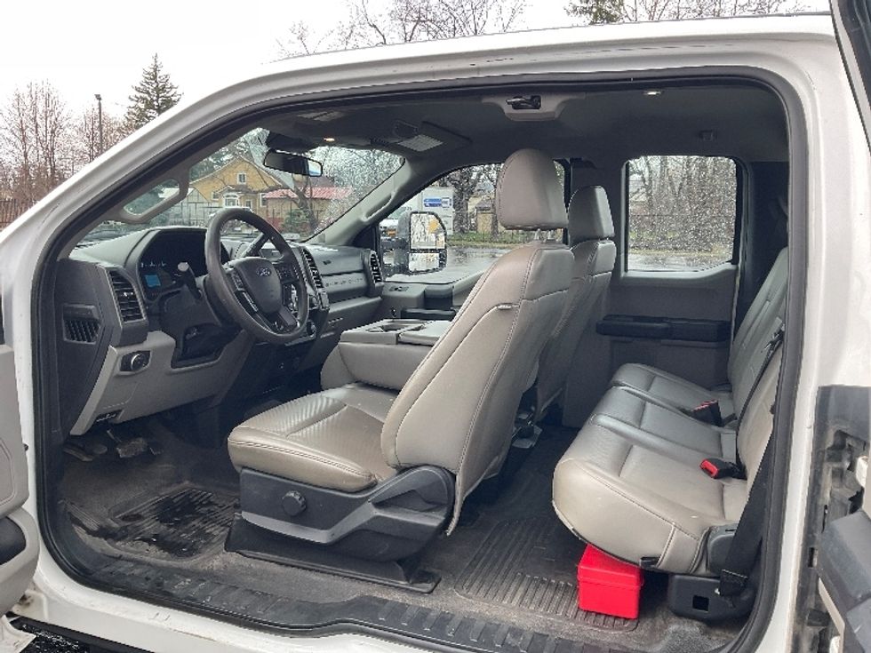 Utility Truck-Specialized Equipment-Ford-2020-F350-Rochester-NY-128,837\n\t\tmiles-$ 31,250 - Image 25
