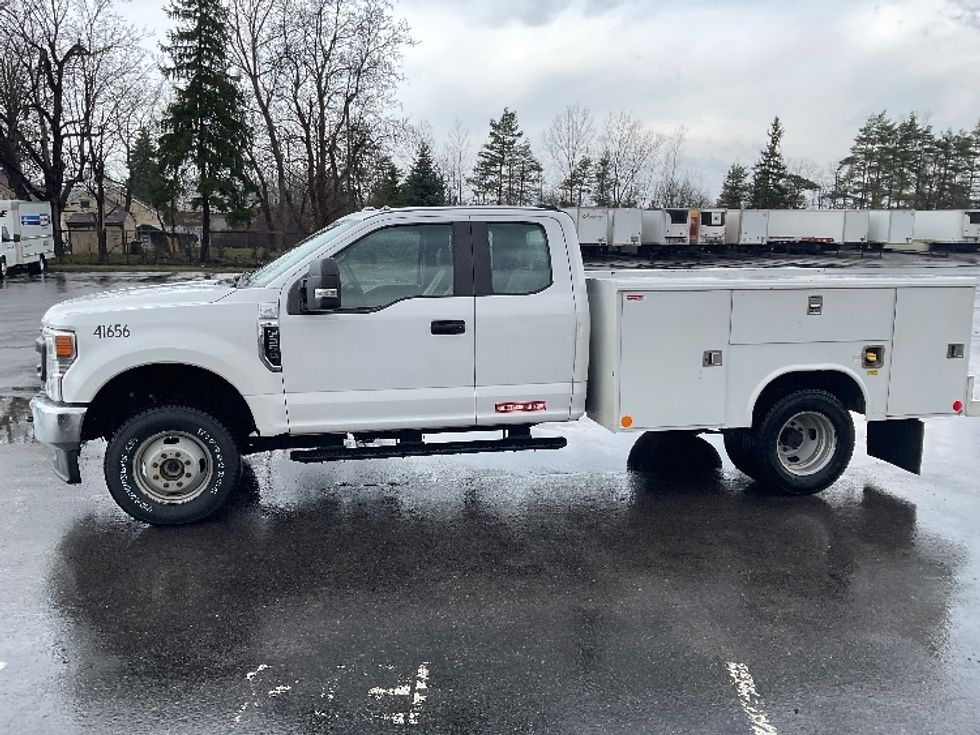 Utility Truck-Specialized Equipment-Ford-2020-F350-Rochester-NY-128,837\n\t\tmiles-$ 31,250 - Image 4