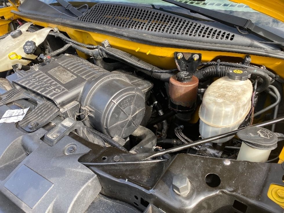 Utility Truck-Specialized Equipment-GMC-2017-G33903-York-PA-175,598\n\t\tmiles-$ 9,000 - Image 24