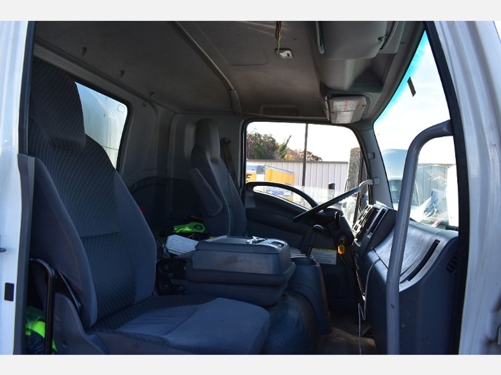 VAN-Light and Medium Duty Trucks-Isuzu-2018-FTR-Fitchburg-MA-128,338\n\t\tmiles-$ 42,500 - Image 10