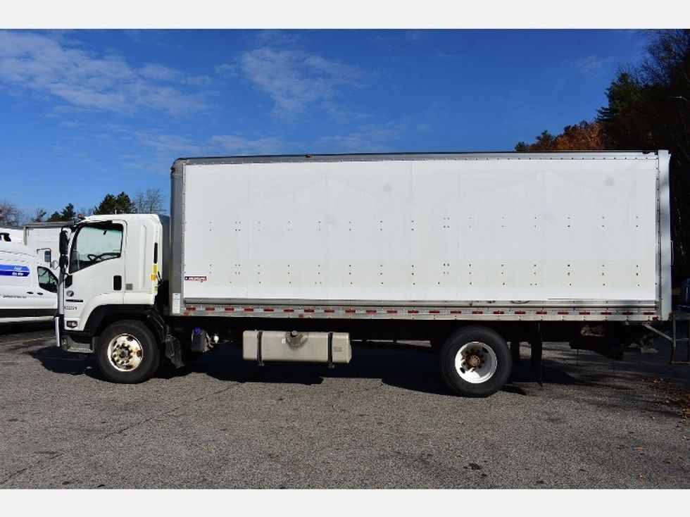 VAN-Light and Medium Duty Trucks-Isuzu-2018-FTR-Fitchburg-MA-128,338\n\t\tmiles-$ 42,500 - Image 4