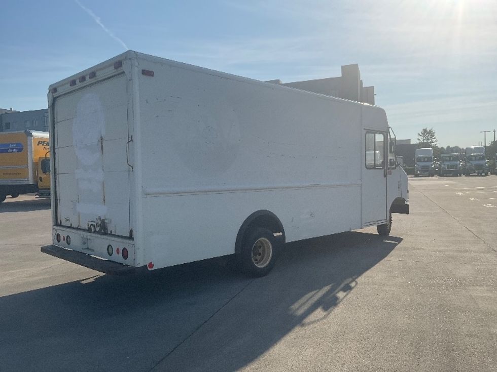 Walk-in Van (Step Van)-Light and Medium Duty Trucks-Ford-2006-E450-Knoxville-TN-168,782\n\t\tmiles-$ 8,500 - Image 9