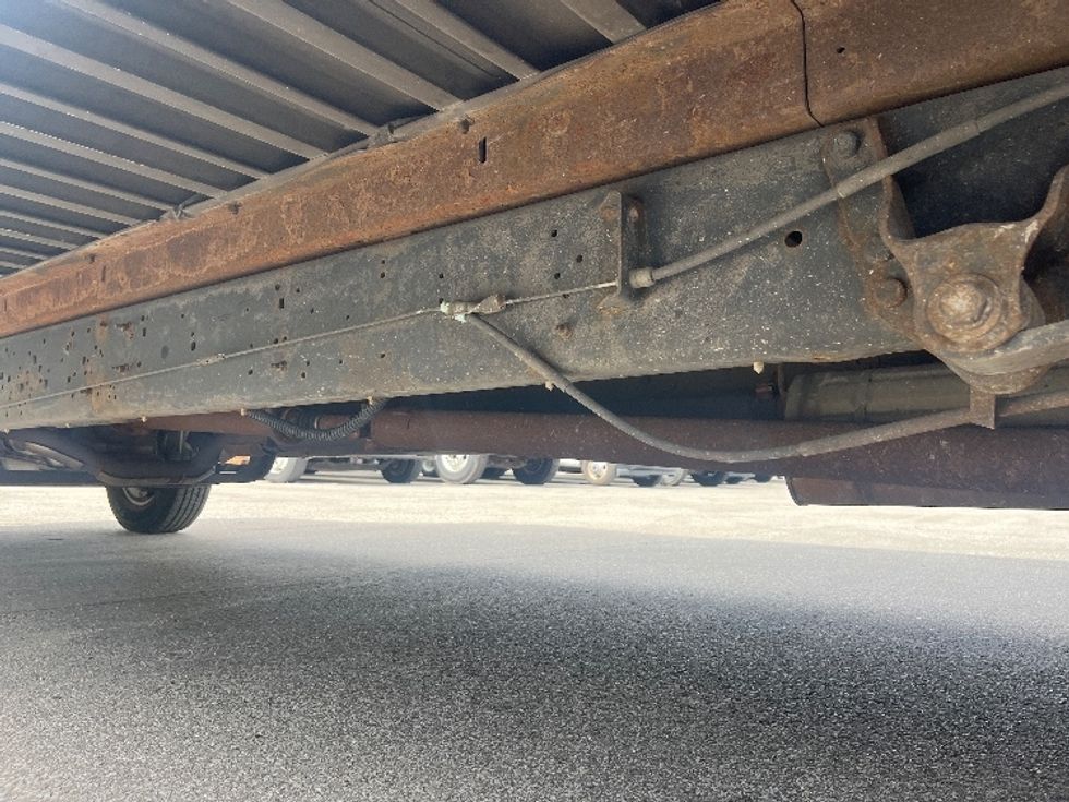 Walk-in Van (Step Van)-Light and Medium Duty Trucks-Ford-2019-E350-Middlefield-OH-123,394\n\t\tmiles-$ 17,000 - Image 5