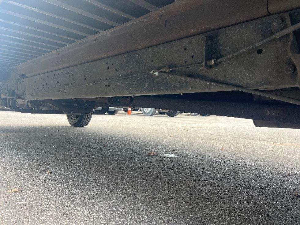 Walk-in Van (Step Van)-Light and Medium Duty Trucks-Ford-2019-E350-Middlefield-OH-133,704\n\t\tmiles-$ 16,000 - Image 5