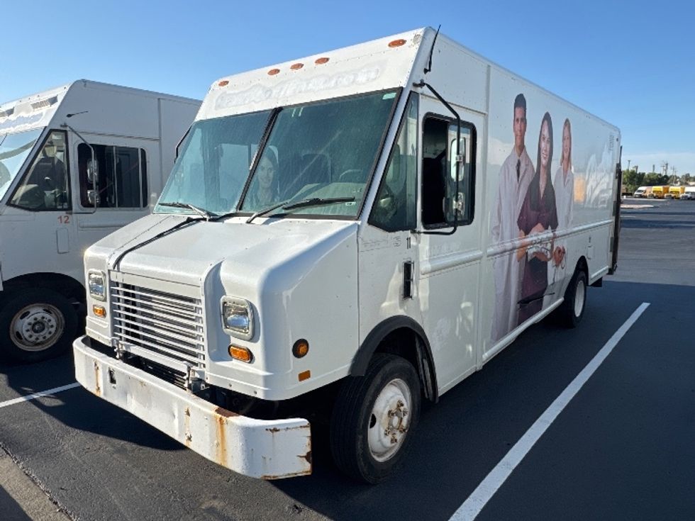 Walk-in Van (Step Van)-Light and Medium Duty Trucks-Freightliner-2006-MT45-Aurora-CO-200,000\n\t\tmiles-$ 13,500 - Image 2