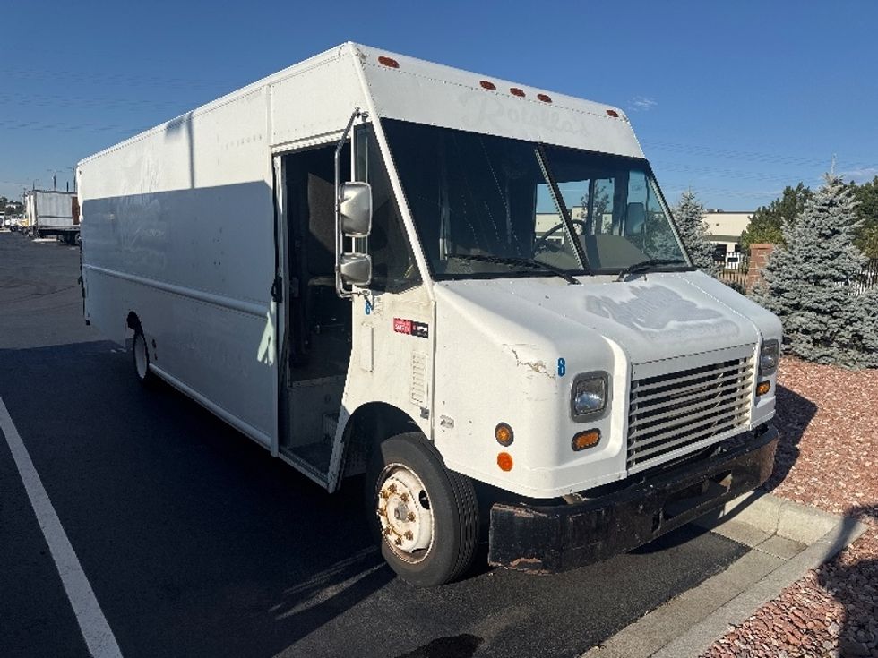 Walk-in Van (Step Van)-Light and Medium Duty Trucks-Freightliner-2008-MT45-Aurora-CO-167,555\n\t\tmiles-$ 10,000 - Image 1