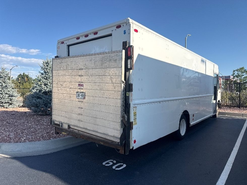 Walk-in Van (Step Van)-Light and Medium Duty Trucks-Freightliner-2008-MT45-Aurora-CO-167,555\n\t\tmiles-$ 10,000 - Image 4