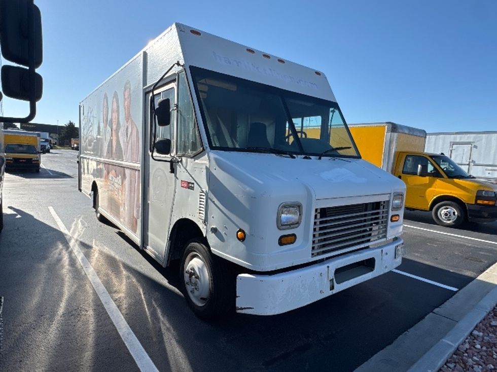 Walk-in Van (Step Van)-Light and Medium Duty Trucks-Freightliner-2008-MT45-Aurora-CO-181,818\n\t\tmiles-$ 13,500 - Image 1