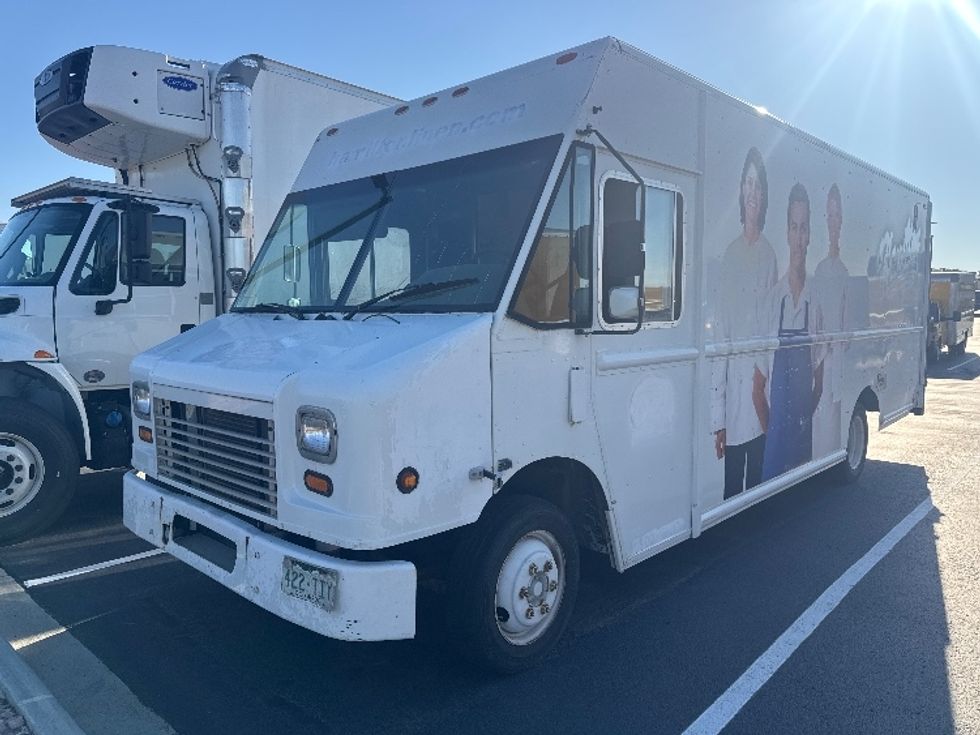 Walk-in Van (Step Van)-Light and Medium Duty Trucks-Freightliner-2008-MT45-Aurora-CO-181,818\n\t\tmiles-$ 13,500 - Image 2
