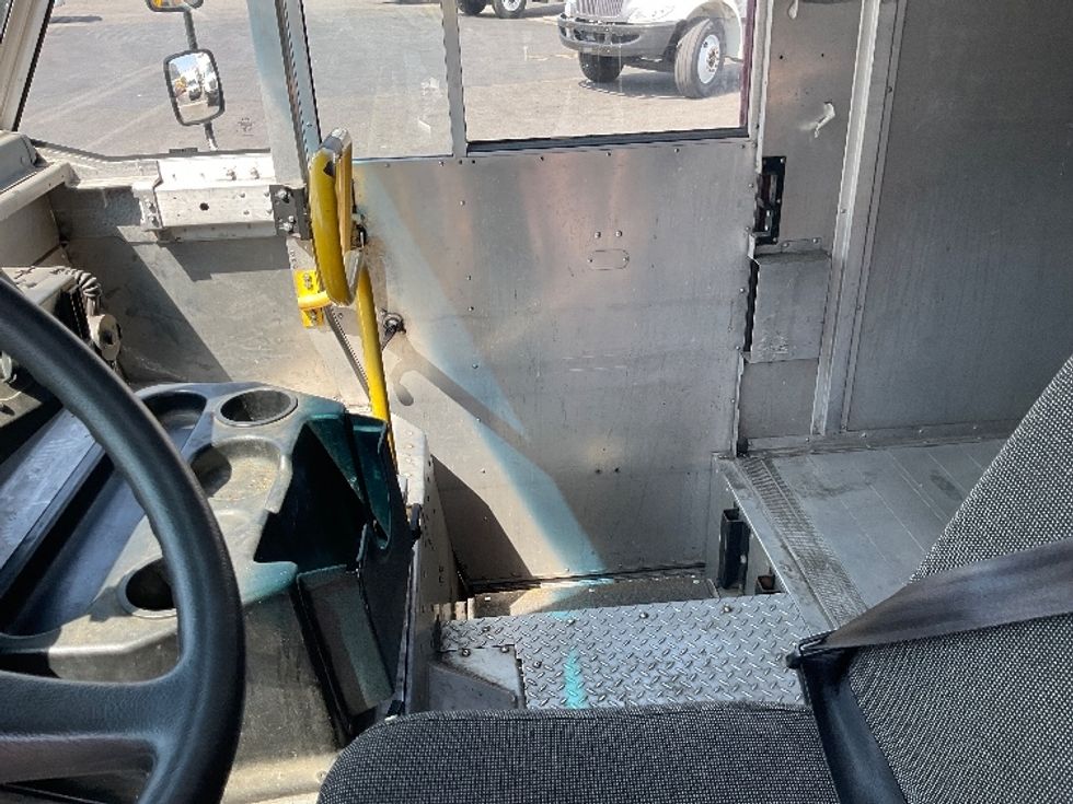 Walk-in Van (Step Van)-Light and Medium Duty Trucks-Freightliner-2016-MT45-Torrance-CA-158,723\n\t\tmiles-$ 38,750 - Image 19