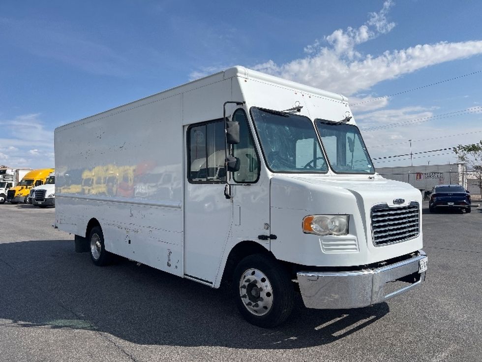 Walk-in Van (Step Van)-Light and Medium Duty Trucks-Freightliner-2017-MT45-El Paso-TX-171,198\n\t\tmiles-$ 43,000 - Image 1