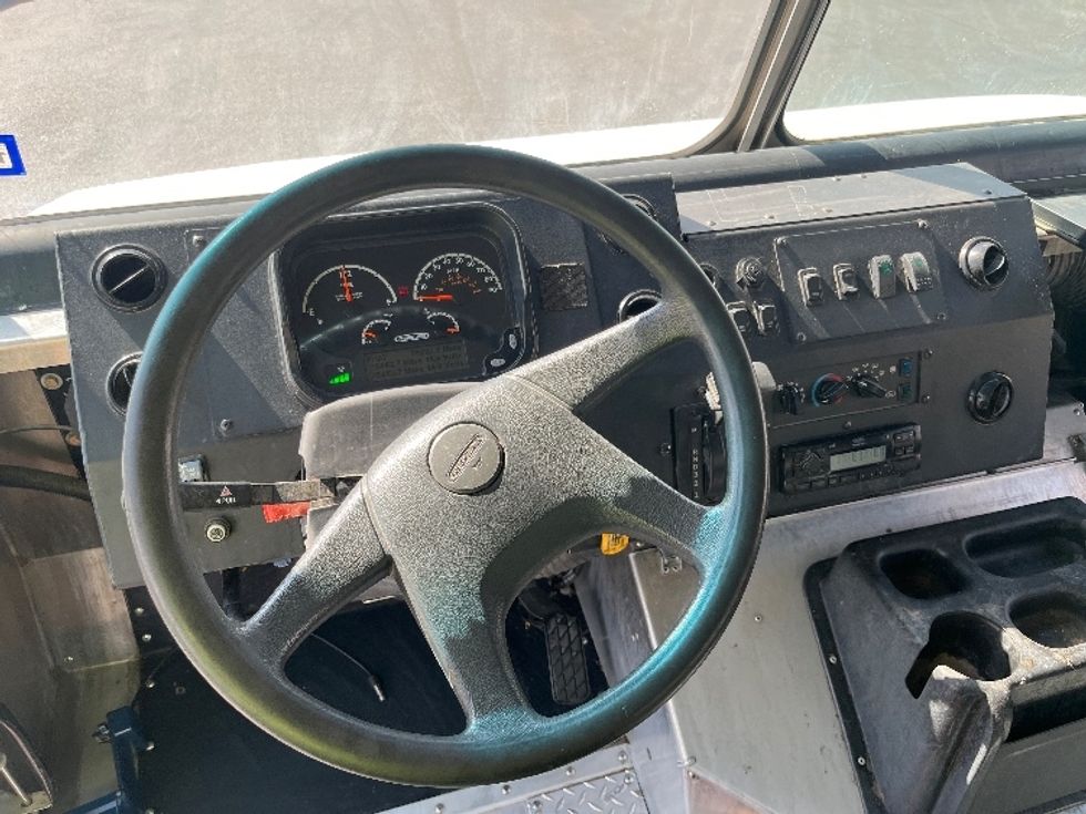 Walk-in Van (Step Van)-Light and Medium Duty Trucks-Freightliner-2017-MT45-El Paso-TX-171,198\n\t\tmiles-$ 43,000 - Image 18