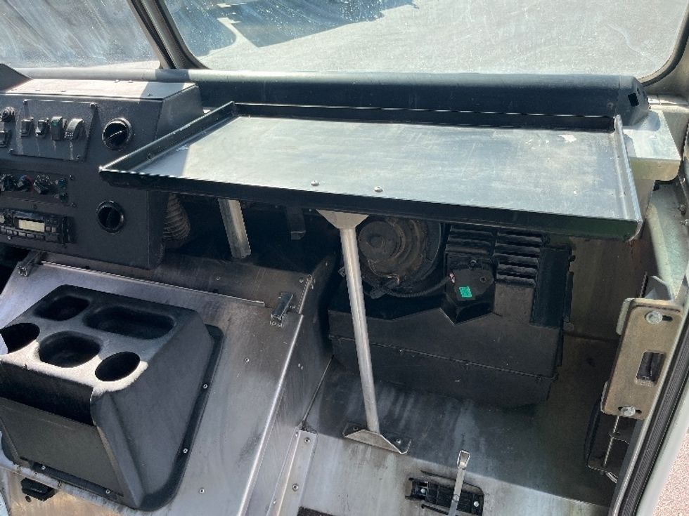 Walk-in Van (Step Van)-Light and Medium Duty Trucks-Freightliner-2017-MT45-El Paso-TX-171,198\n\t\tmiles-$ 43,000 - Image 21