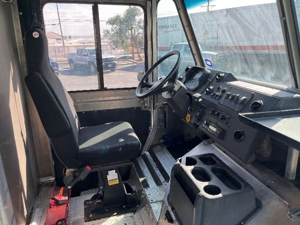 Walk-in Van (Step Van)-Light and Medium Duty Trucks-Freightliner-2017-MT45-El Paso-TX-171,198\n\t\tmiles-$ 43,000 - Image 22