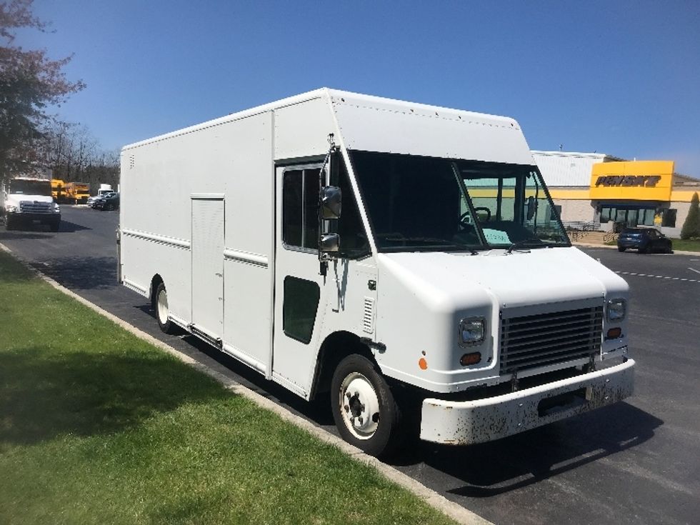 Walk-in Van (Step Van)-Light and Medium Duty Trucks-Freightliner-2017-MT45-Harrisburg-PA-221,101\n\t\tmiles-$ 39,000 - Image 1