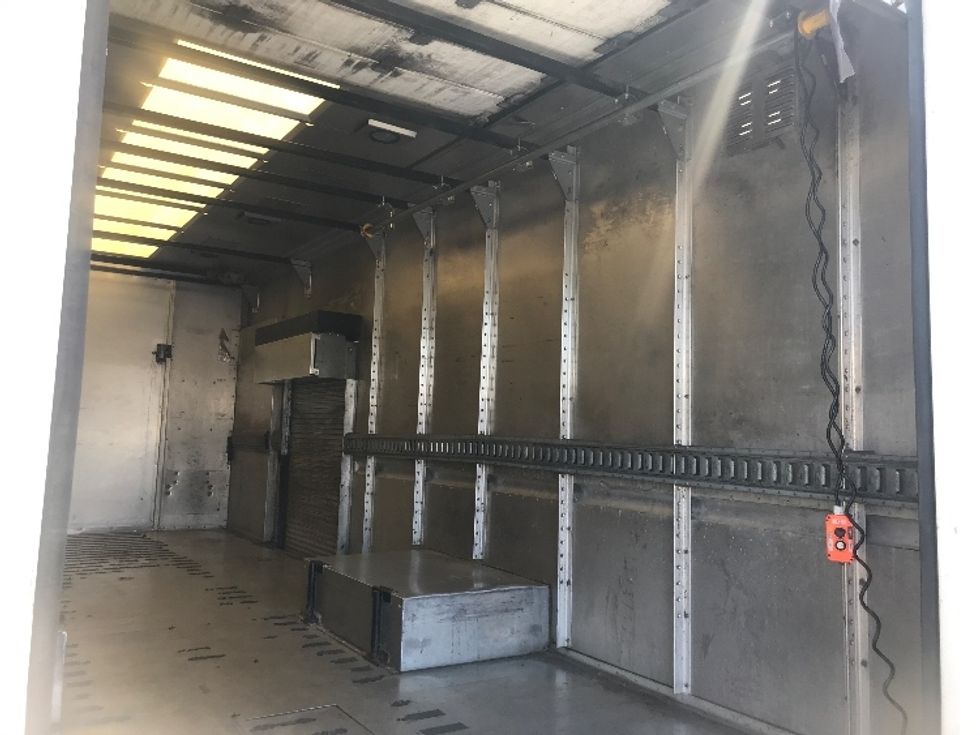 Walk-in Van (Step Van)-Light and Medium Duty Trucks-Freightliner-2017-MT45-Harrisburg-PA-221,101\n\t\tmiles-$ 39,000 - Image 12