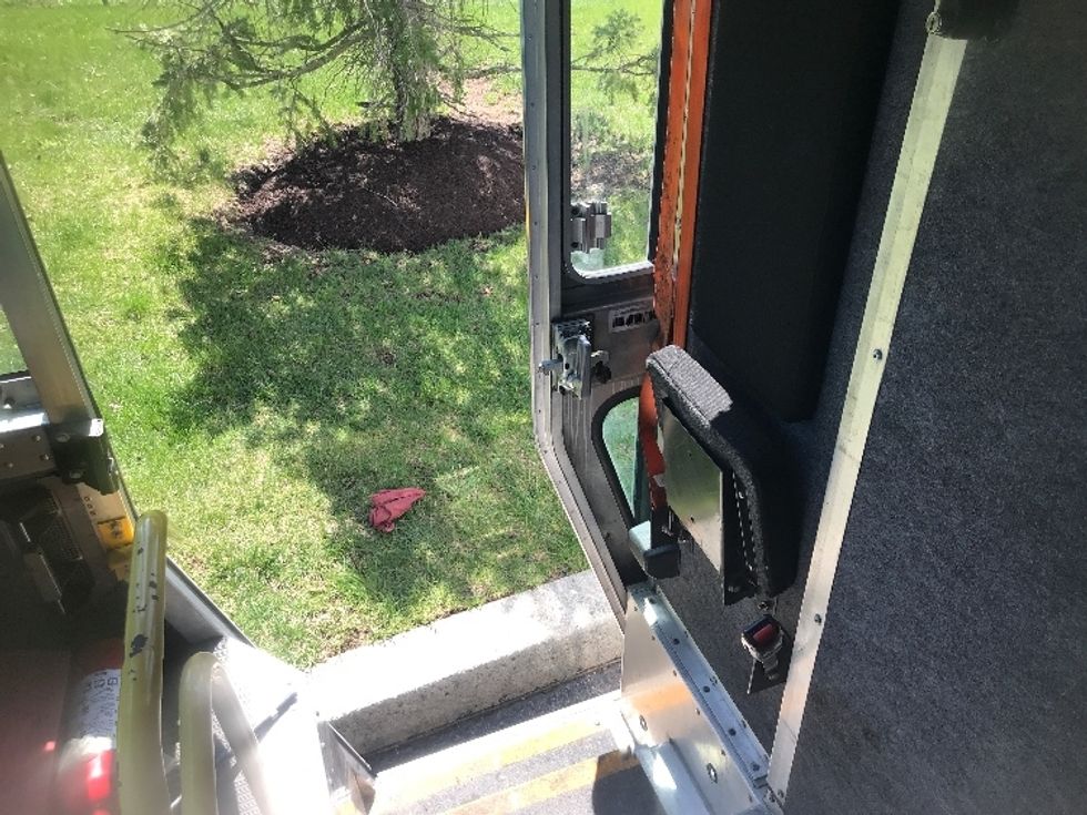 Walk-in Van (Step Van)-Light and Medium Duty Trucks-Freightliner-2017-MT45-Harrisburg-PA-221,101\n\t\tmiles-$ 39,000 - Image 19