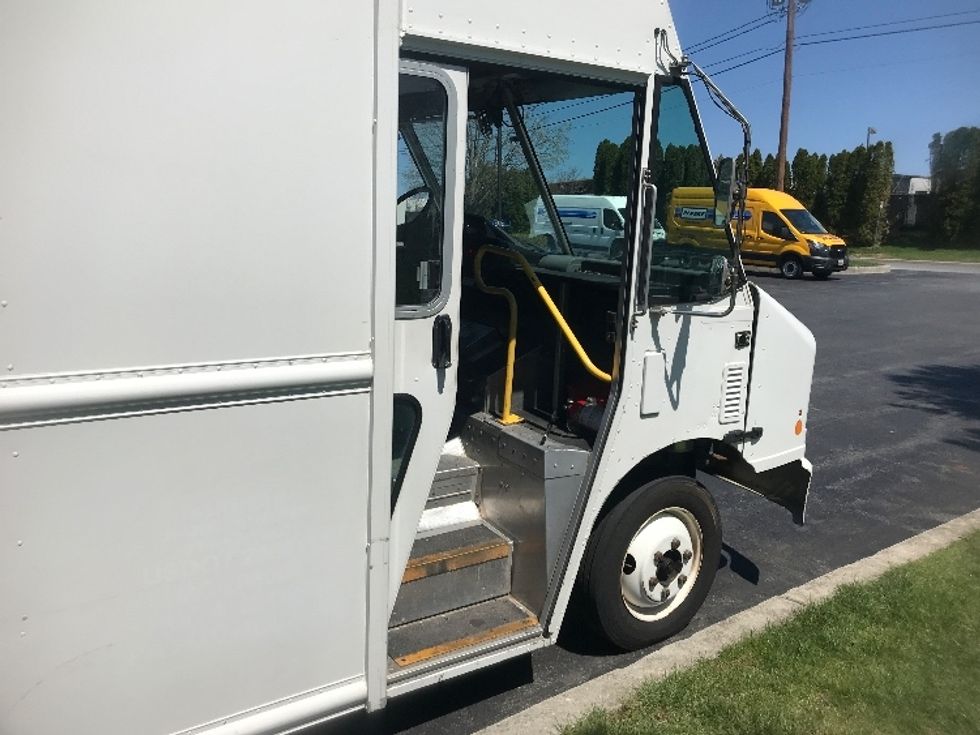 Walk-in Van (Step Van)-Light and Medium Duty Trucks-Freightliner-2017-MT45-Harrisburg-PA-221,101\n\t\tmiles-$ 39,000 - Image 20