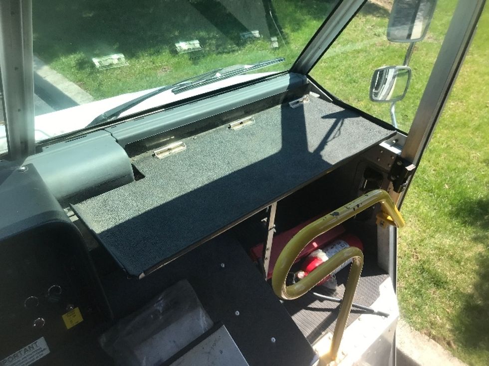 Walk-in Van (Step Van)-Light and Medium Duty Trucks-Freightliner-2017-MT45-Harrisburg-PA-221,101\n\t\tmiles-$ 39,000 - Image 26