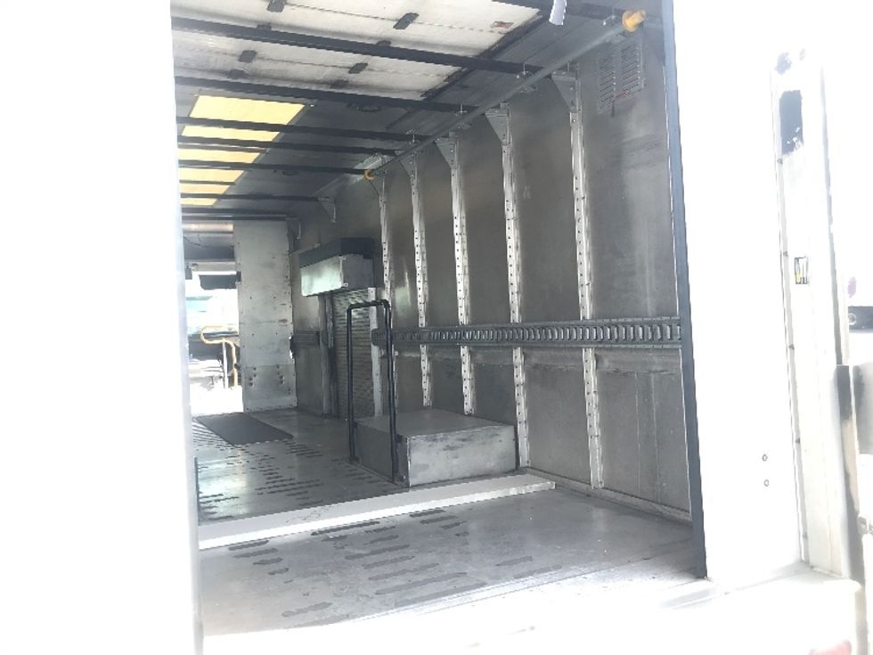 Walk-in Van (Step Van)-Light and Medium Duty Trucks-Freightliner-2017-MT45-Harrisburg-PA-264,563\n\t\tmiles-$ 37,000 - Image 12
