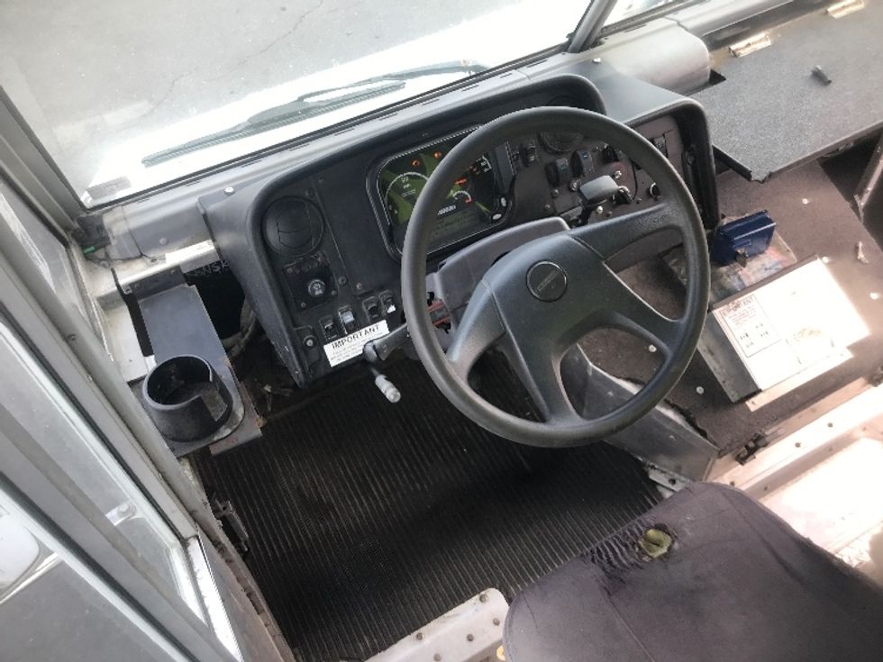 Walk-in Van (Step Van)-Light and Medium Duty Trucks-Freightliner-2017-MT45-Harrisburg-PA-264,563\n\t\tmiles-$ 37,000 - Image 17