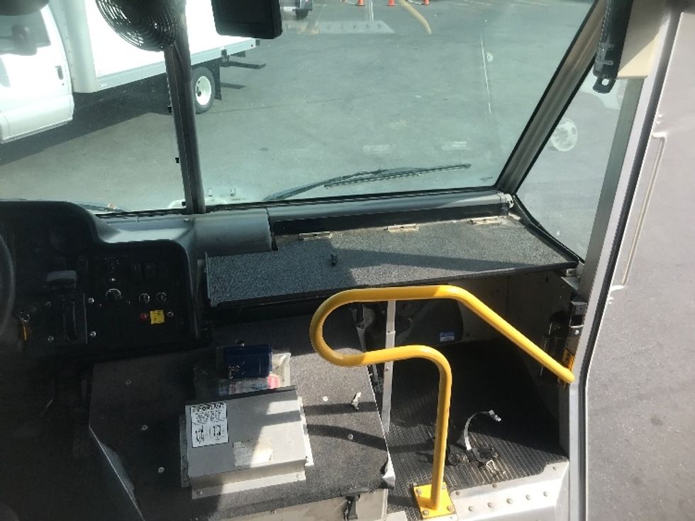 Walk-in Van (Step Van)-Light and Medium Duty Trucks-Freightliner-2017-MT45-Harrisburg-PA-264,563\n\t\tmiles-$ 37,000 - Image 21