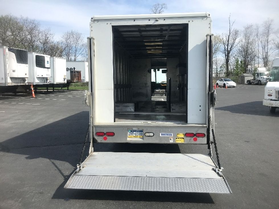 Walk-in Van (Step Van)-Light and Medium Duty Trucks-Freightliner-2017-MT45-Harrisburg-PA-264,563\n\t\tmiles-$ 37,000 - Image 8