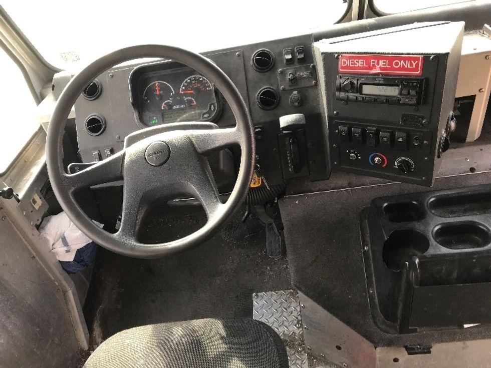 Walk-in Van (Step Van)-Light and Medium Duty Trucks-Freightliner-2018-MT45-Allentown-PA-199,520\n\t\tmiles-$ 52,250 - Image 13