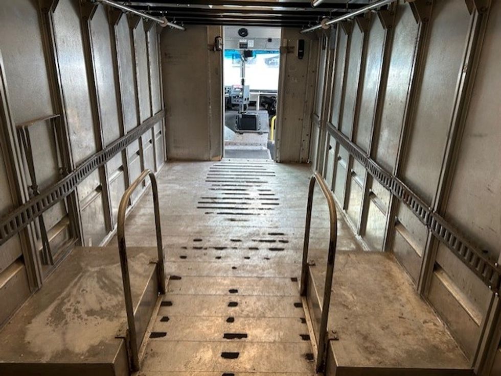 Walk-in Van (Step Van)-Light and Medium Duty Trucks-Freightliner-2018-MT45-Allentown-PA-199,522\n\t\tmiles-$ 31,250 - Image 8