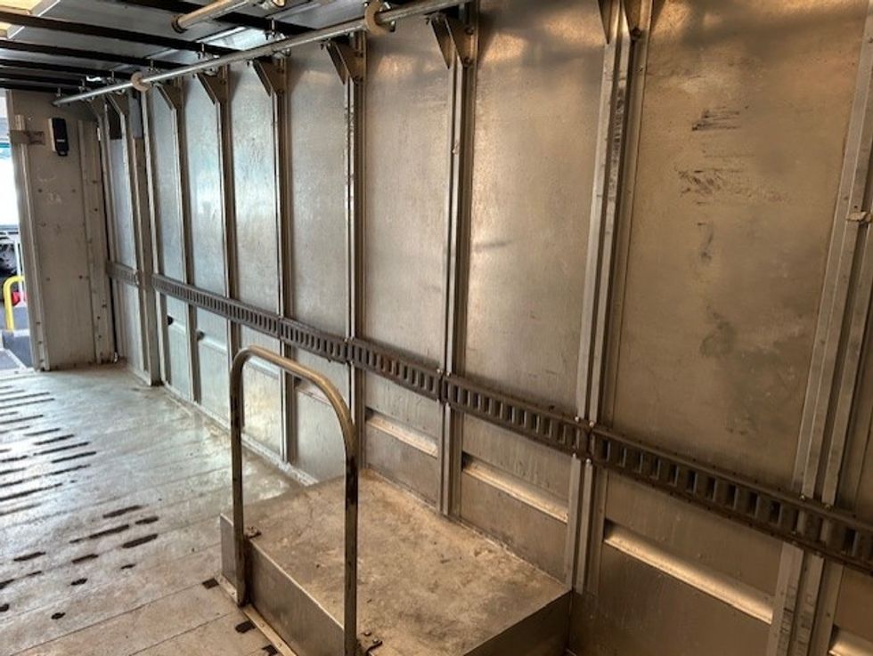 Walk-in Van (Step Van)-Light and Medium Duty Trucks-Freightliner-2018-MT45-Allentown-PA-199,522\n\t\tmiles-$ 31,250 - Image 9