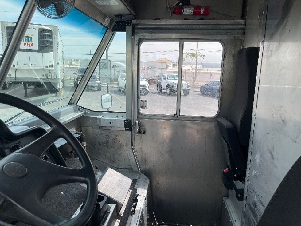Walk-in Van (Step Van)-Light and Medium Duty Trucks-Freightliner-2018-MT45-El Paso-TX-171,198\n\t\tmiles-$ 41,000 - Image 19