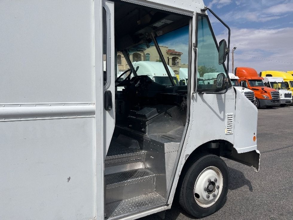 Walk-in Van (Step Van)-Light and Medium Duty Trucks-Freightliner-2018-MT45-El Paso-TX-171,198\n\t\tmiles-$ 41,000 - Image 20