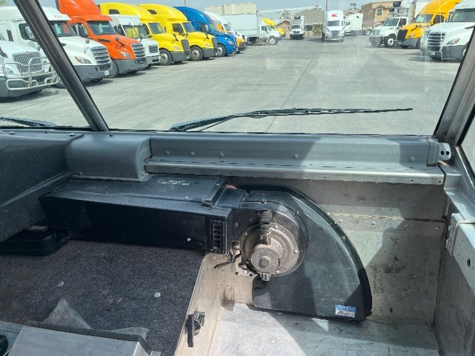 Walk-in Van (Step Van)-Light and Medium Duty Trucks-Freightliner-2018-MT45-El Paso-TX-171,198\n\t\tmiles-$ 41,000 - Image 21