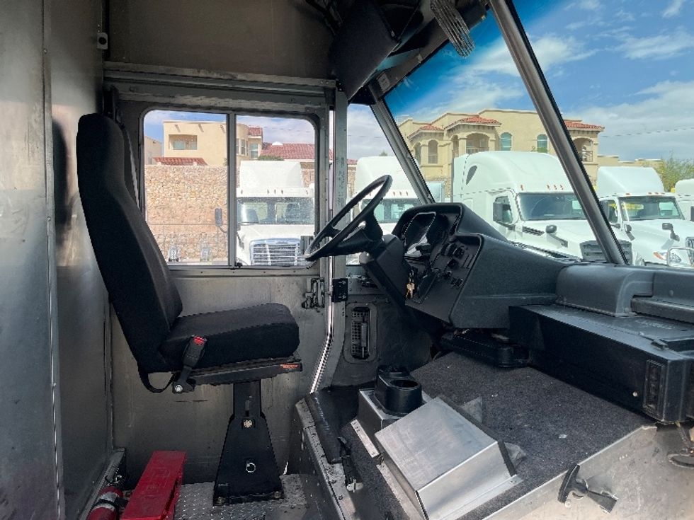 Walk-in Van (Step Van)-Light and Medium Duty Trucks-Freightliner-2018-MT45-El Paso-TX-171,198\n\t\tmiles-$ 41,000 - Image 22