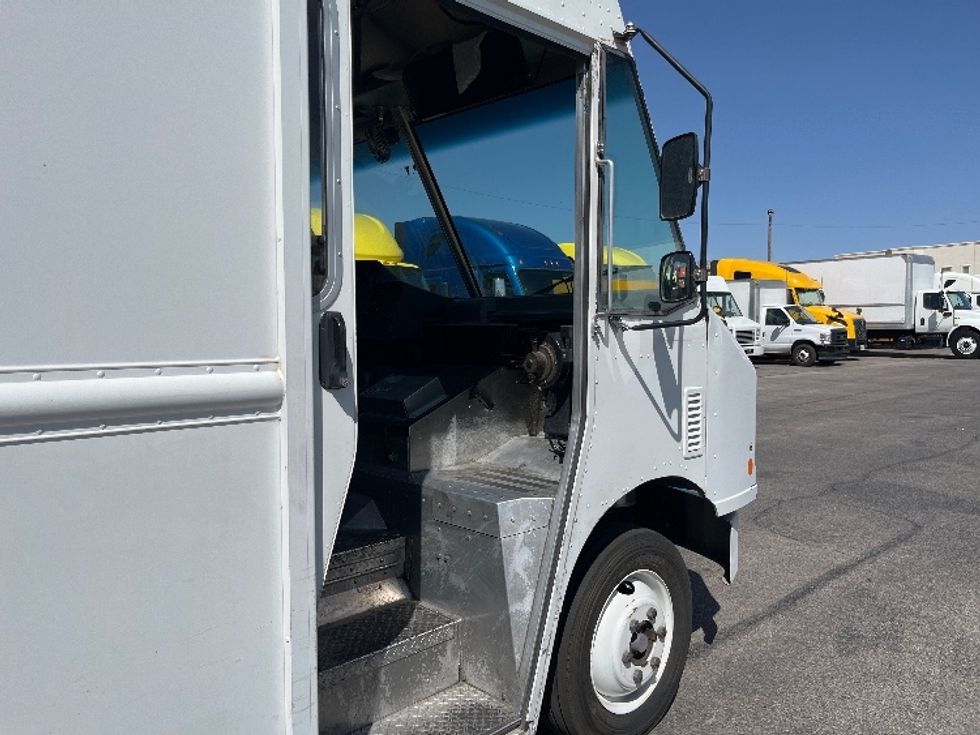 Walk-in Van (Step Van)-Light and Medium Duty Trucks-Freightliner-2018-MT45-El Paso-TX-93,778\n\t\tmiles-$ 42,500 - Image 20