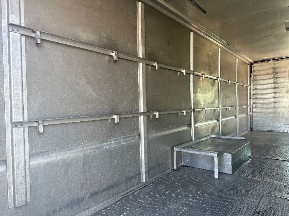 Walk-in Van (Step Van)-Light and Medium Duty Trucks-Freightliner-2018-MT45-Omaha-NE-103,540\n\t\tmiles-$ 49,000 - Image 10