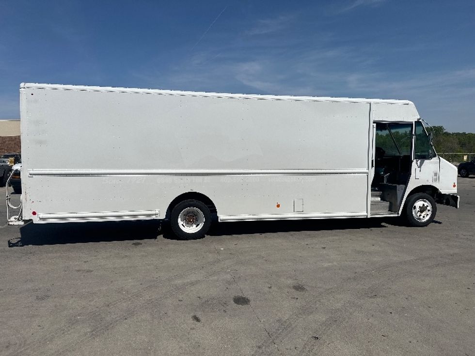 Walk-in Van (Step Van)-Light and Medium Duty Trucks-Freightliner-2018-MT45-Omaha-NE-103,540\n\t\tmiles-$ 49,000 - Image 14