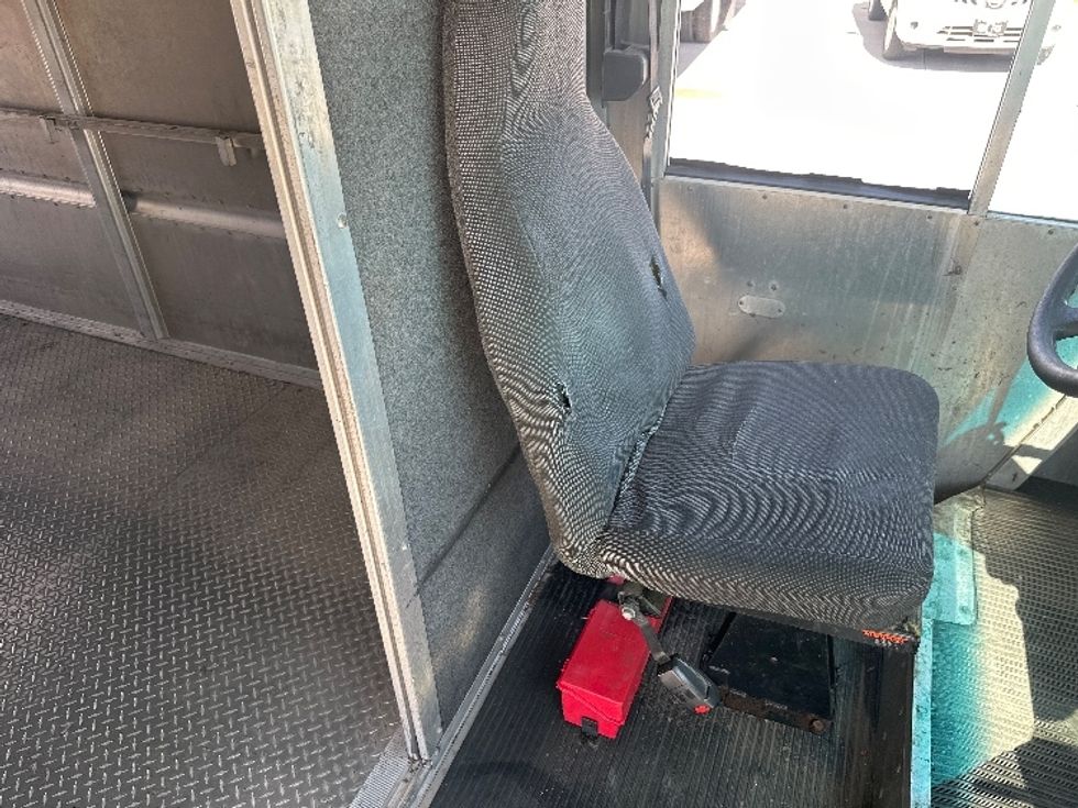 Walk-in Van (Step Van)-Light and Medium Duty Trucks-Freightliner-2018-MT45-Omaha-NE-103,540\n\t\tmiles-$ 49,000 - Image 17