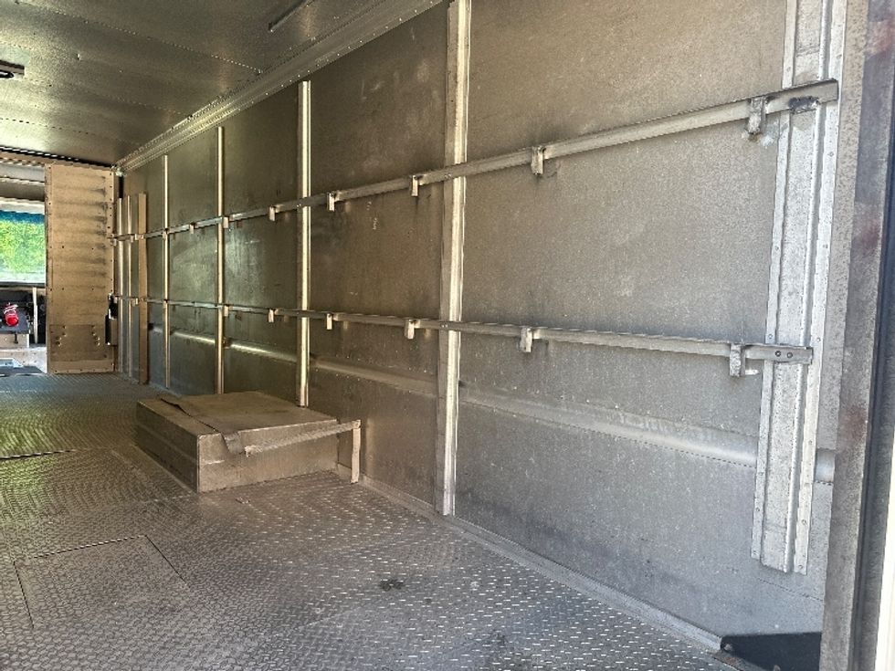 Walk-in Van (Step Van)-Light and Medium Duty Trucks-Freightliner-2018-MT45-Omaha-NE-107,753\n\t\tmiles-$ 48,750 - Image 11