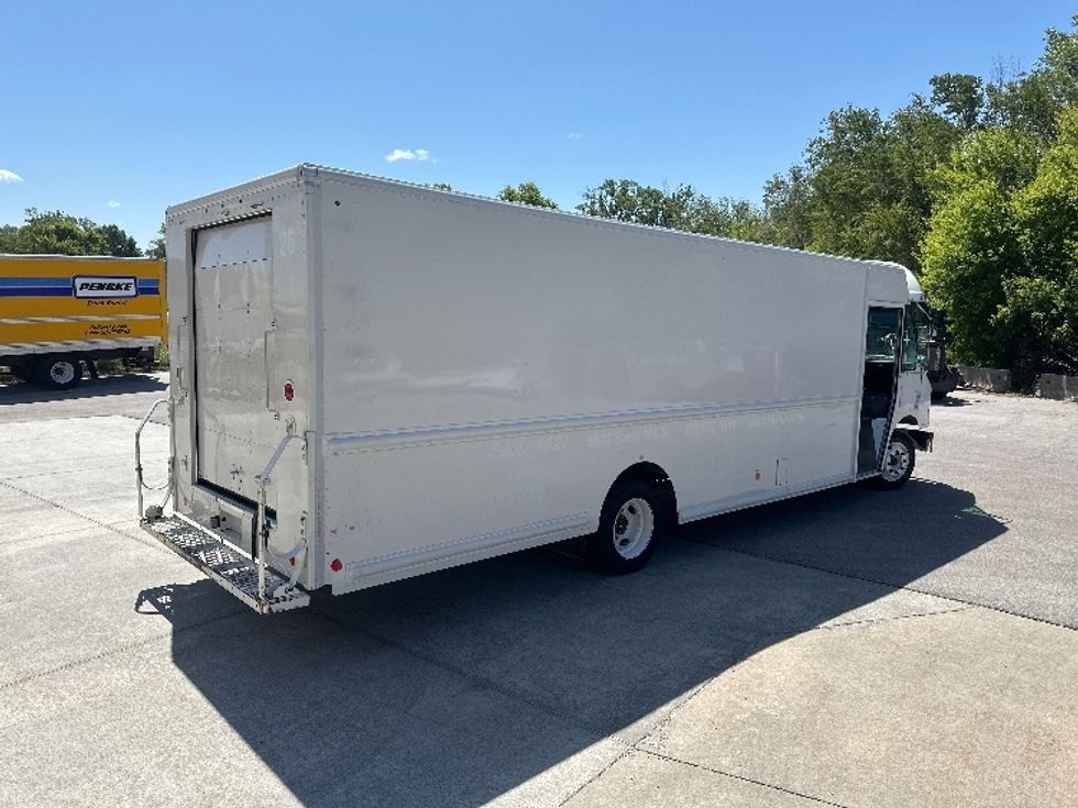 Walk-in Van (Step Van)-Light and Medium Duty Trucks-Freightliner-2018-MT45-Omaha-NE-107,753\n\t\tmiles-$ 48,750 - Image 12