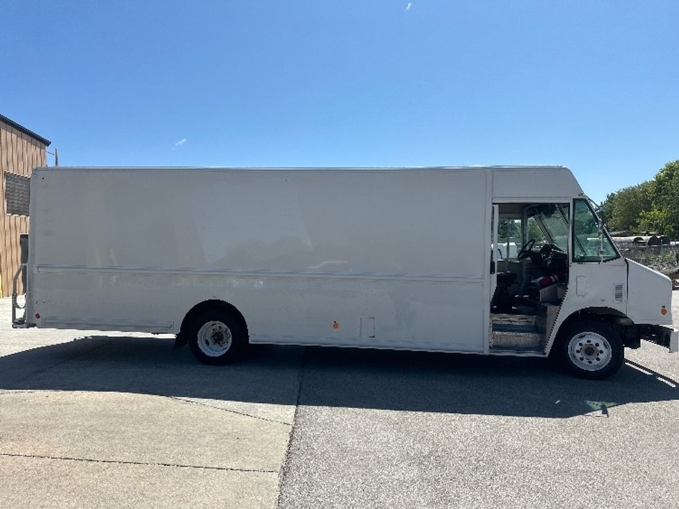 Walk-in Van (Step Van)-Light and Medium Duty Trucks-Freightliner-2018-MT45-Omaha-NE-107,753\n\t\tmiles-$ 48,750 - Image 14