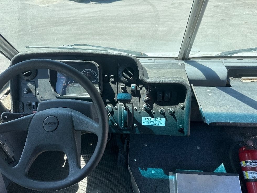 Walk-in Van (Step Van)-Light and Medium Duty Trucks-Freightliner-2018-MT45-Omaha-NE-107,753\n\t\tmiles-$ 48,750 - Image 16