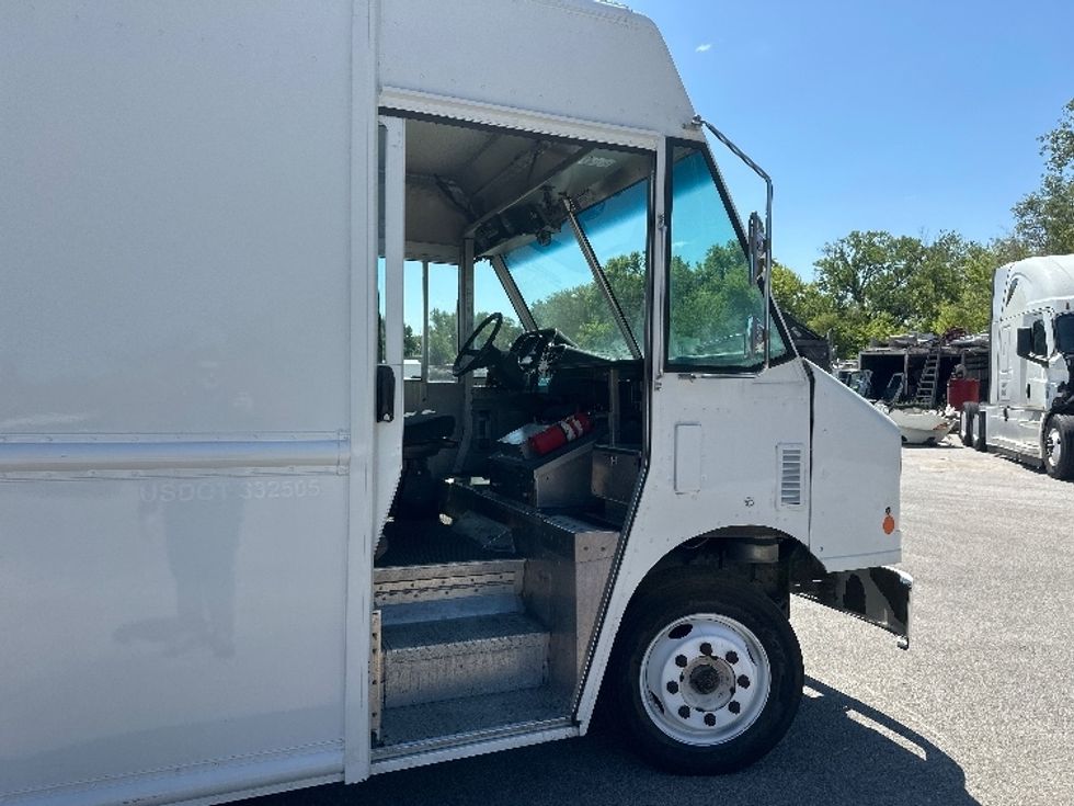 Walk-in Van (Step Van)-Light and Medium Duty Trucks-Freightliner-2018-MT45-Omaha-NE-107,753\n\t\tmiles-$ 48,750 - Image 18