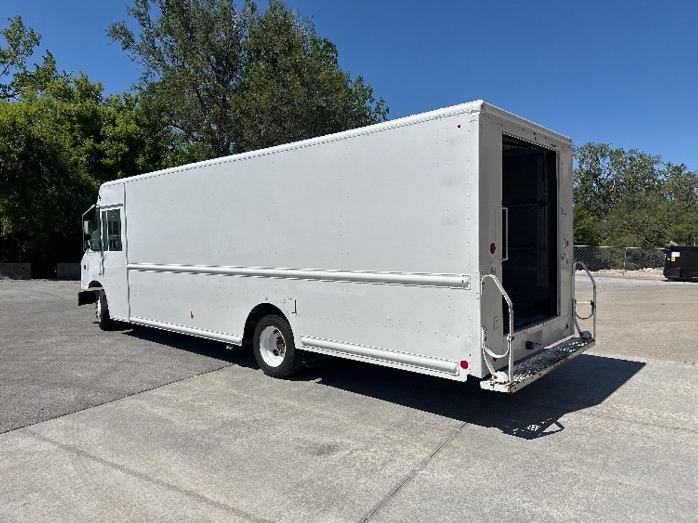 Walk-in Van (Step Van)-Light and Medium Duty Trucks-Freightliner-2018-MT45-Omaha-NE-107,753\n\t\tmiles-$ 48,750 - Image 6