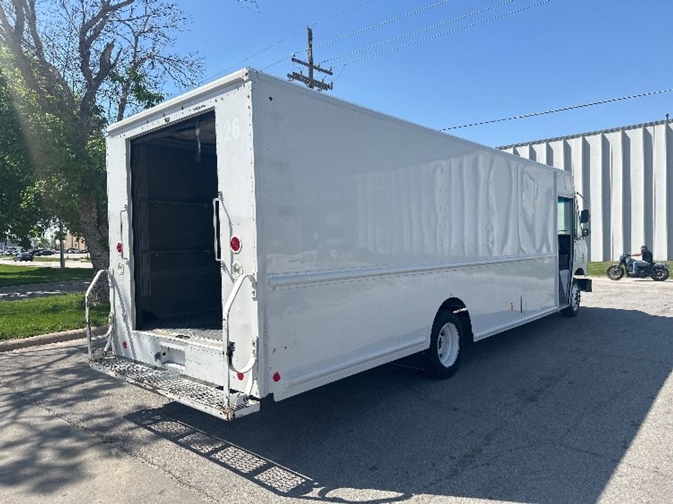 Walk-in Van (Step Van)-Light and Medium Duty Trucks-Freightliner-2018-MT45-Omaha-NE-152,596\n\t\tmiles-$ 45,500 - Image 12