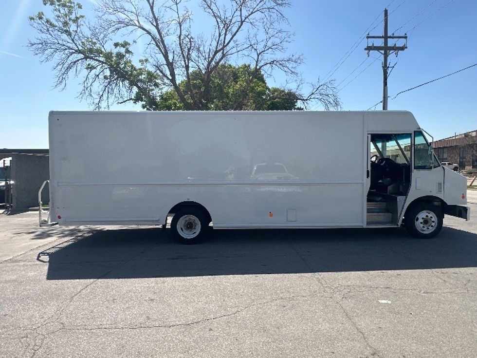 Walk-in Van (Step Van)-Light and Medium Duty Trucks-Freightliner-2018-MT45-Omaha-NE-152,596\n\t\tmiles-$ 45,500 - Image 14