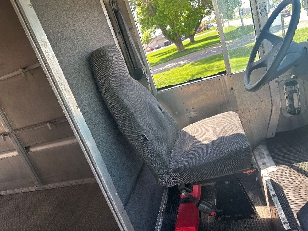 Walk-in Van (Step Van)-Light and Medium Duty Trucks-Freightliner-2018-MT45-Omaha-NE-152,596\n\t\tmiles-$ 45,500 - Image 17